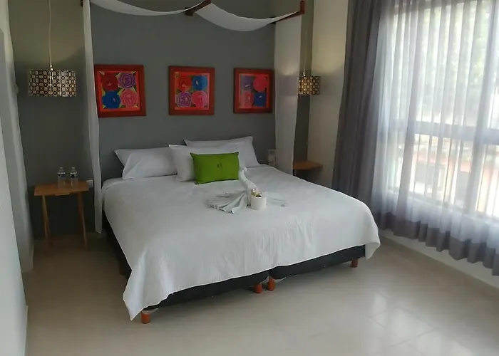 San Vicente Playa del Carmen